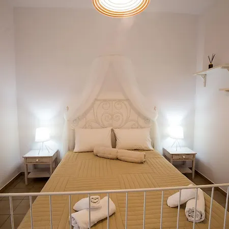 Irini Platis Gialos (Sifnos)