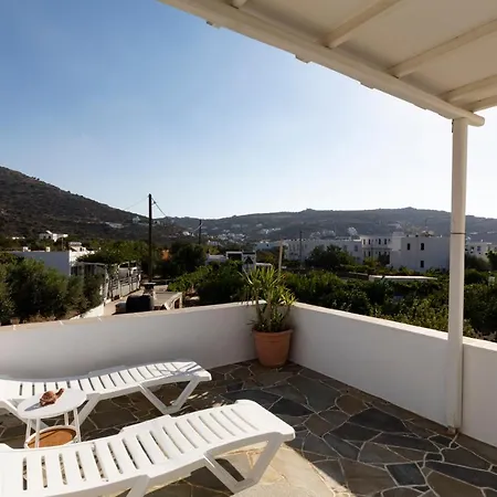 Irini Guest house