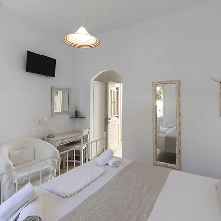 Irini 4* Platis Gialos (Sifnos)