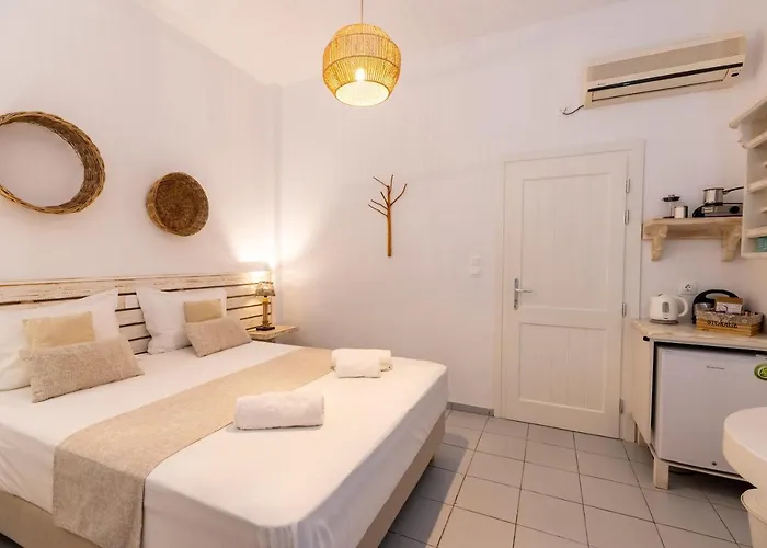 Irini Platis Gialos (Sifnos)