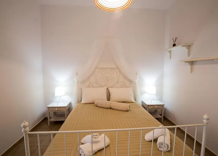 Irini Platis Gialos (Sifnos)